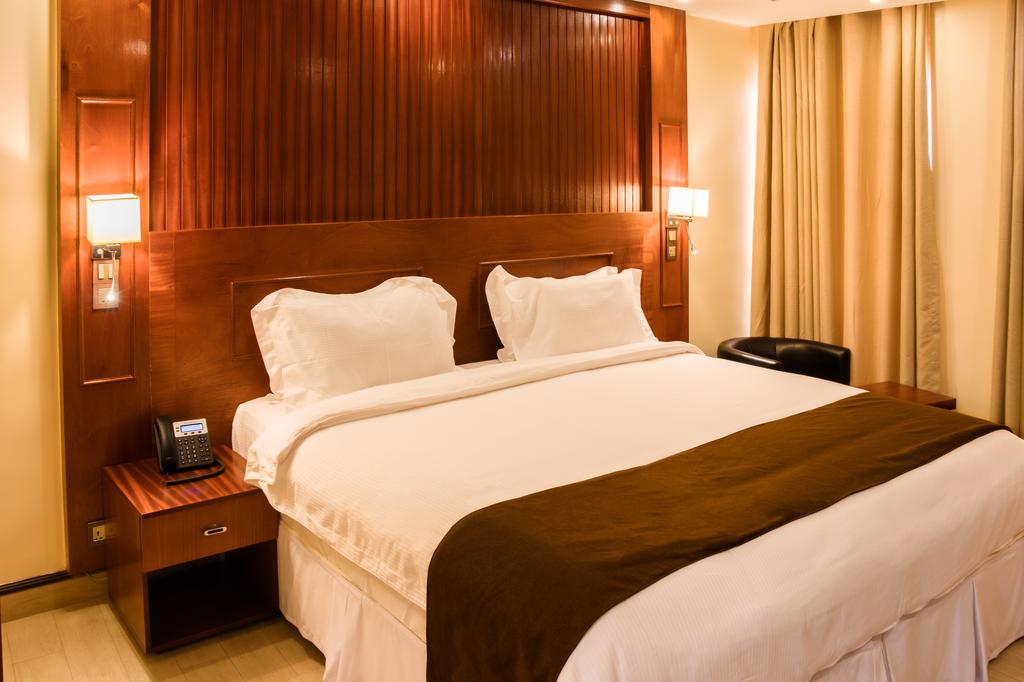 Sainte Famille Hotel | Neza SAFARIS