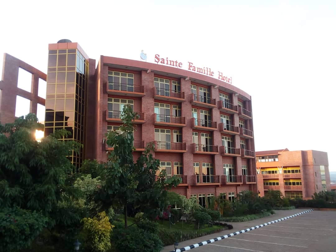 Sainte Famille Hotel | Neza SAFARIS