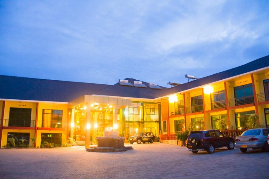 Hilltop Hotel and Country Club
